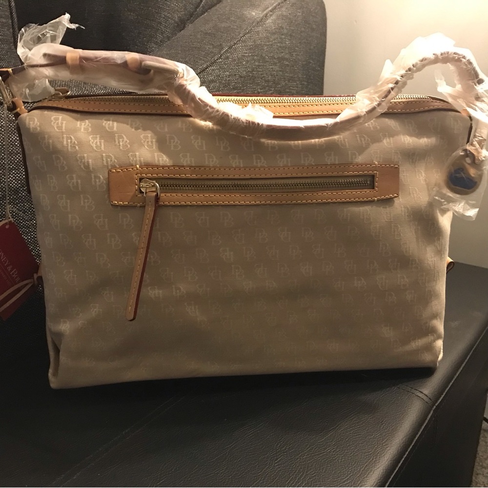 Dooney & Bourke Bag H461C IY